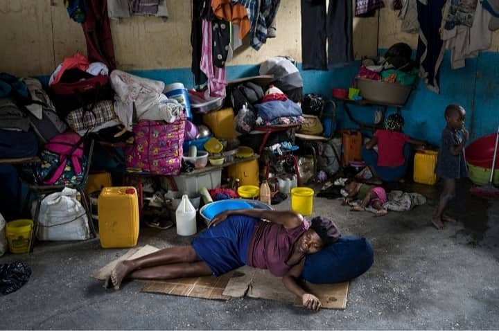 Sous les Balles, Sans Aide : Le Calvaire des Déplacés Haïtiens