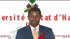 Dieuseul Prédélus, lors de son discours d'investiture comme recteur de l'UEH. (Photo publiée par Gazette Universitaire)