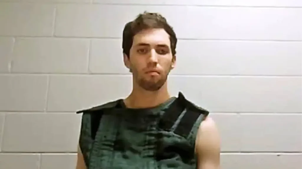 Tyler James Robinson assiste à une audience virtuelle au tribunal de la prison du comté d'Utah, le 16 septembre 2025 à Spanish Fork, Utah. Tribunaux de l'État de l'Utah via Getty Images