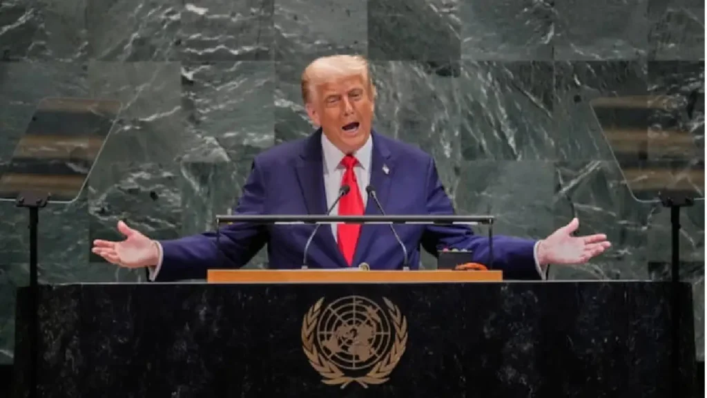 Le président Donald Trump s'adresse à la 80e session de l'Assemblée générale des Nations Unies, à New York, le 23 septembre 2025. Richard Drew/AP
