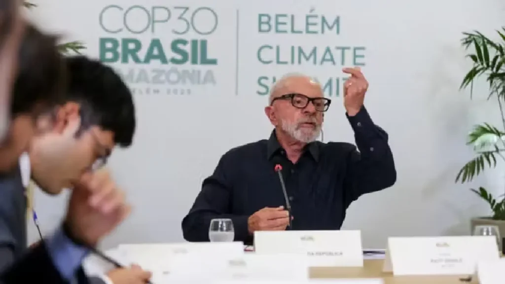 Le président brésilien Luiz Inacio Lula da Silva, à la veille de la COP30, à Belem (Brésil), le 4 novembre 2025. ANDERSON COELHO/REUTERS