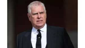 L'ex-prince Andrew a été arrêté suite à des allégations de "faute dans l'exercice de fonctions officielles" (archives). (© KEYSTONE/EPA/NEIL HALL)