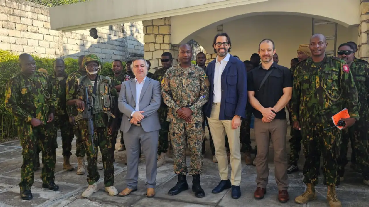 Photo de l'inauguration de la deuxième base opérationnelle de la FRG.