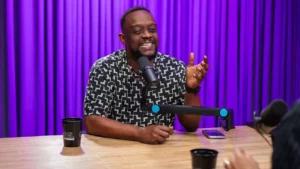 Carel Pedre, animateur et journaliste culturel haïtien. Photo tirée du compte IG du concerné.