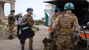 Des casques bleus de l'ONU au sud du Liban, le 23 février 2026. (SILVIA CASADEI / MIDDLE EAST IMAGES / AFP)