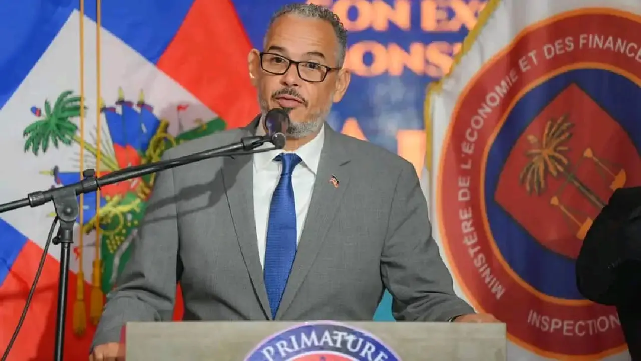 Le Premier ministre Alix Didier Fils-Aimé lors de la célébration du 20e anniversaire de l'Inspection Générale des Finances. Photo publiée par @PrimatureHT.