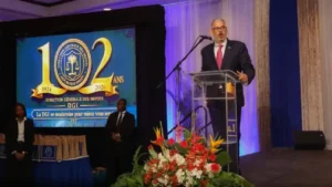 Le Premier ministre Alix Didier Fils-Aimé s’exprimant lors du 102e anniversaire du DGI. Photo publiée par @PrimatureHT.