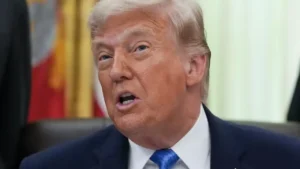 Le président des Etats-Unis Donald Trump, le 10 juin 2026 à Washington. (KEN CEDENO / AFP)