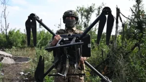 Fidèle à sa rhétorique rassurante, Moscou met en avant le fait que les forces russes abattent à chaque fois de nombreux drones ukrainiens (Photo du 6 août). (Stanislav Krasilnikov/Spu/SIPA)